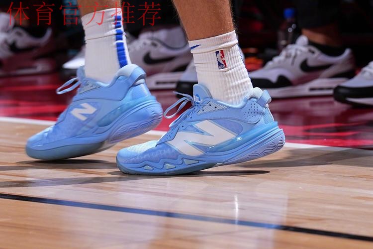 生涯之夜！弗拉格穿着深蓝Hesi Low v2，砍下42分7篮板6助攻